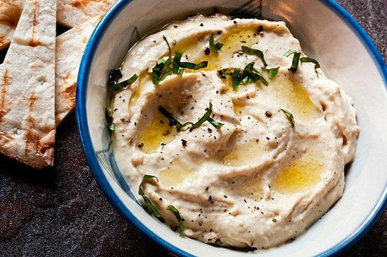 Where to eat the best hummus in Tel Aviv Where to eat the best hummus in Tel Aviv