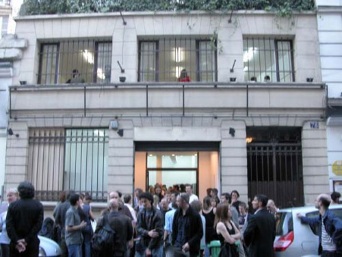 Exhibition Chase the Dragon at Magda Danysz, Paris