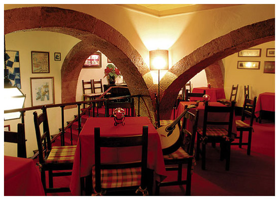 Fado clubs in Lisbon