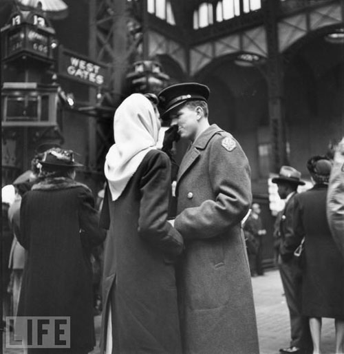 Adiós, Aurevoir, auf Wiedersehen - the pain of saying goodbye