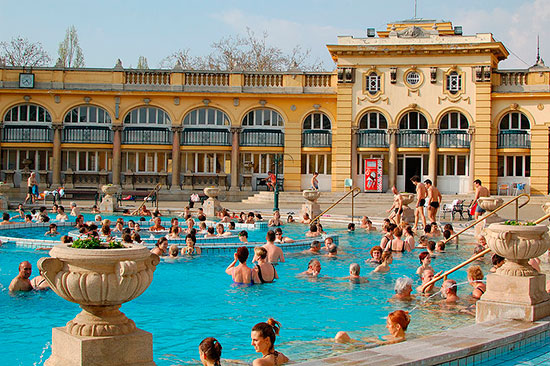 Spring Baths in Budapest Spring Baths in Budapest