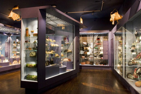 Tassenmuseum: The Museum of Bags and Purses in Amsterdam