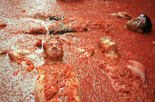 La Tomatina - The tomato-throwing festival La Tomatina - The tomato-throwing festival