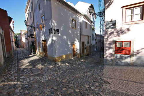 Traveling alone in Lisbon