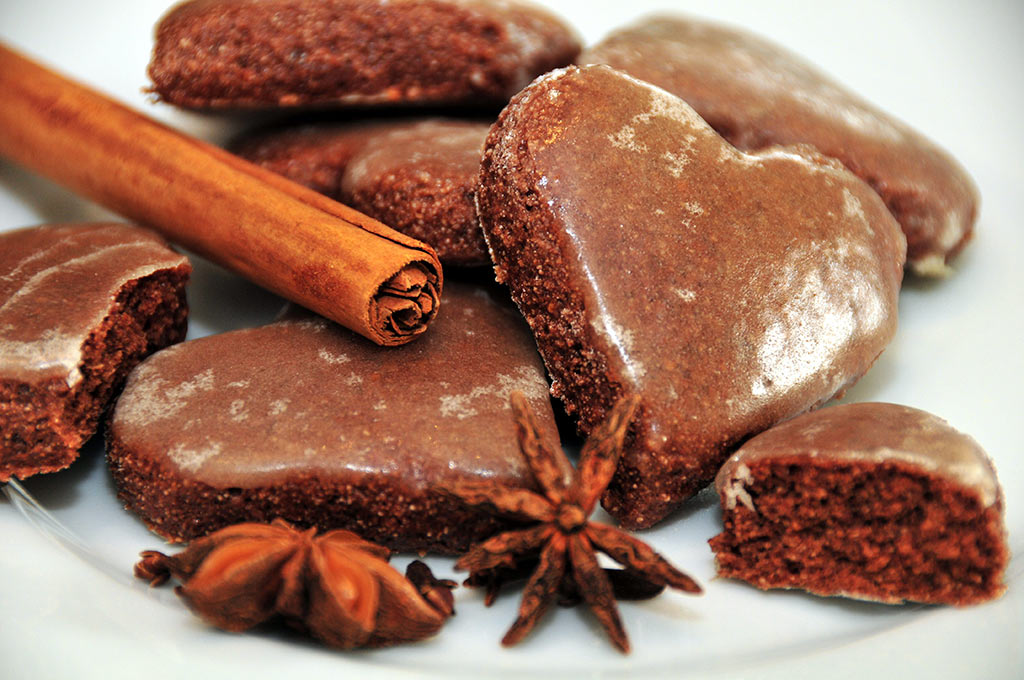 A Sweet Tour: Christmas Cookies around the World